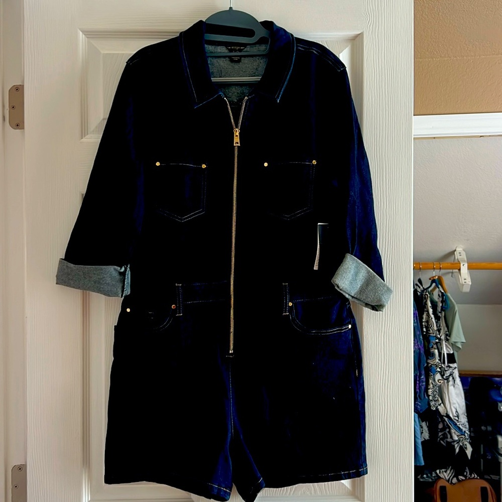 Guess shorts romper